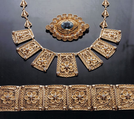 Inspiration: Gold Filigree Jewelry